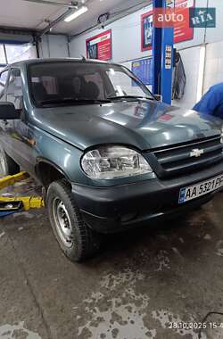 Внедорожник / Кроссовер Chevrolet Niva 2008 в Киеве
