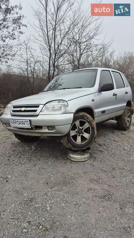 Chevrolet Niva 2008