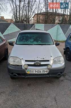 Внедорожник / Кроссовер Chevrolet Niva 2012 в Золотоноше