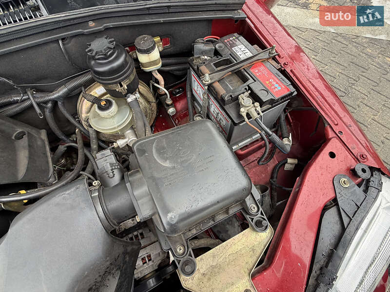 Внедорожник / Кроссовер Chevrolet Niva 2007 в Голованевске