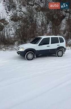 Внедорожник / Кроссовер Chevrolet Niva 2018 в Сваляве
