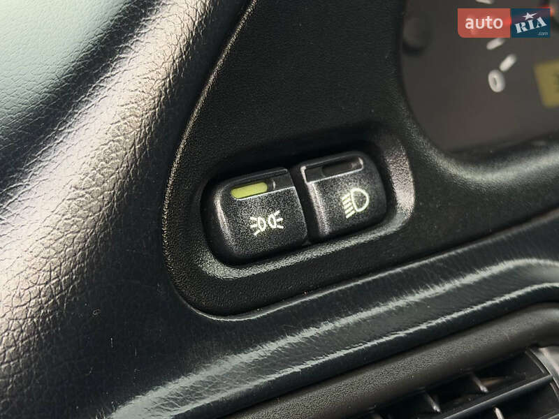 Внедорожник / Кроссовер Chevrolet Niva 2010 в Харькове