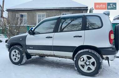 Внедорожник / Кроссовер Chevrolet Niva 2006 в Богодухове