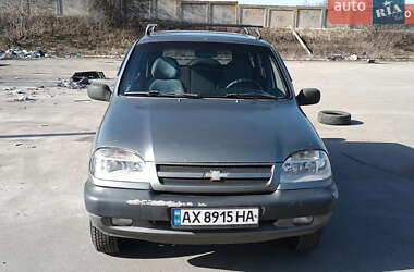 Внедорожник / Кроссовер Chevrolet Niva 2005 в Харькове