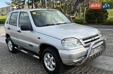 Позашляховик / Кросовер Chevrolet Niva 2005 в Дніпрі