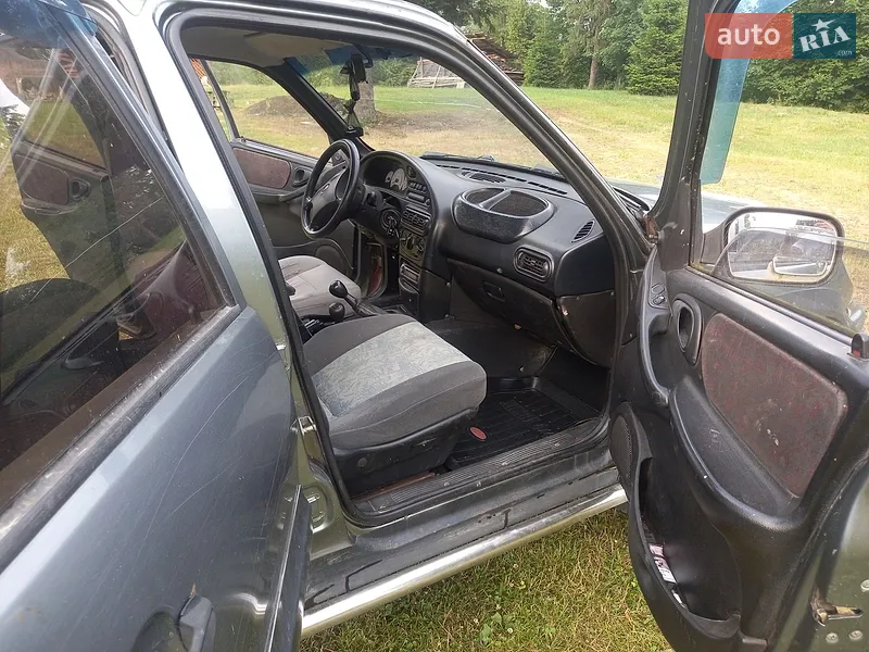 Chevrolet Niva 2006 VIN X9L21230060128632 фото оголошення 4 з 31