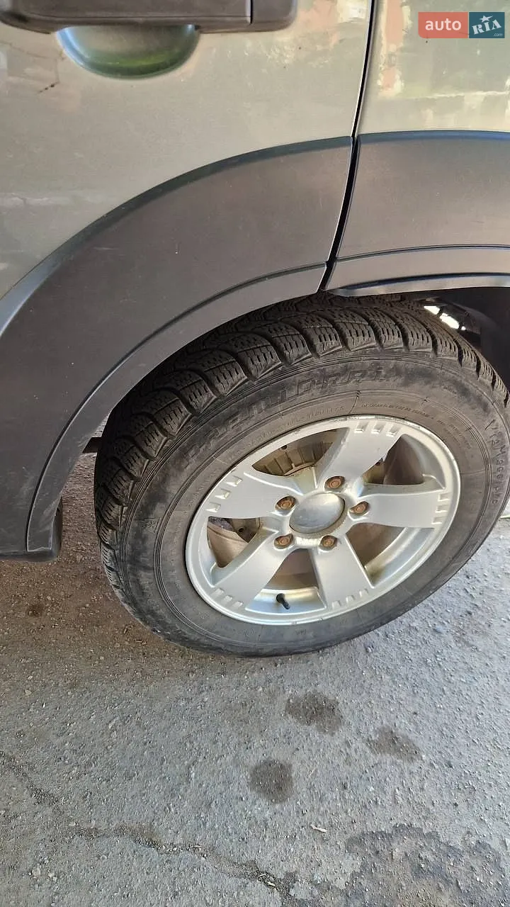 2011 Chevrolet Niva - мініатюра 2