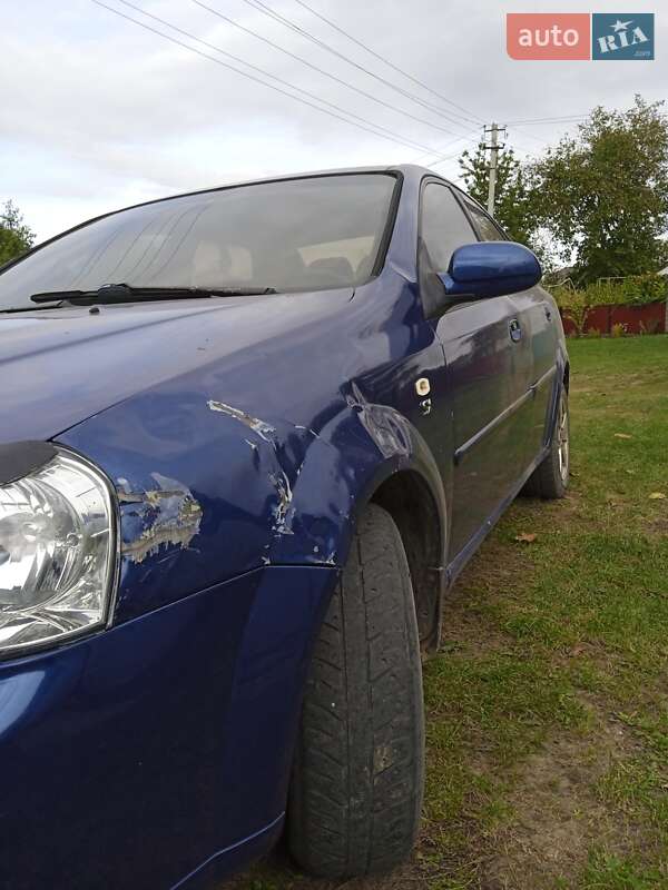 Седан Chevrolet Nubira 2004 в Чернівцях