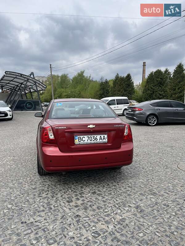 Седан Chevrolet Nubira 2004 в Львове