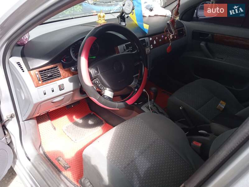 Седан Chevrolet Nubira 2004 в Хмельницком