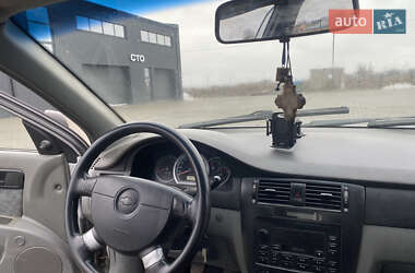 Седан Chevrolet Nubira 2004 в 