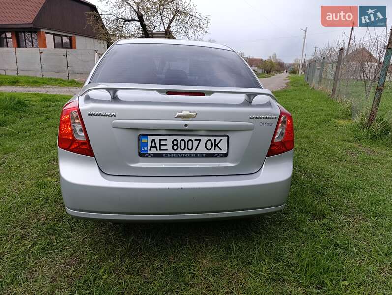 Седан Chevrolet Nubira 2006 в Кривом Роге