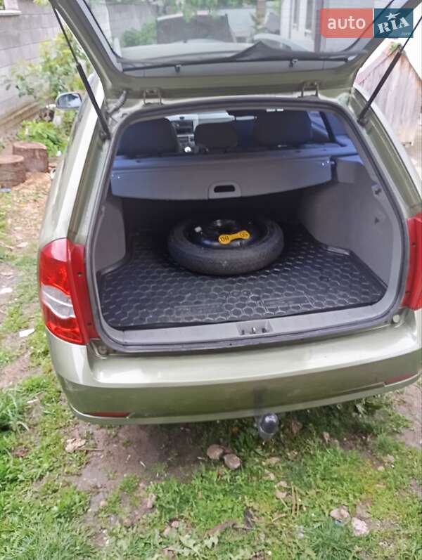 Универсал Chevrolet Nubira 2004 в Волочиске