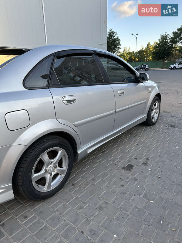 Седан Chevrolet Nubira 2004 в Одесі