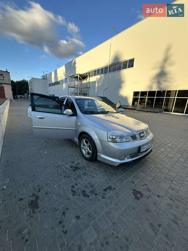 Седан Chevrolet Nubira 2004 в Одесі