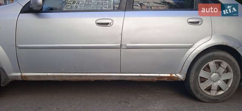 Седан Chevrolet Nubira 2004 в Тернополі