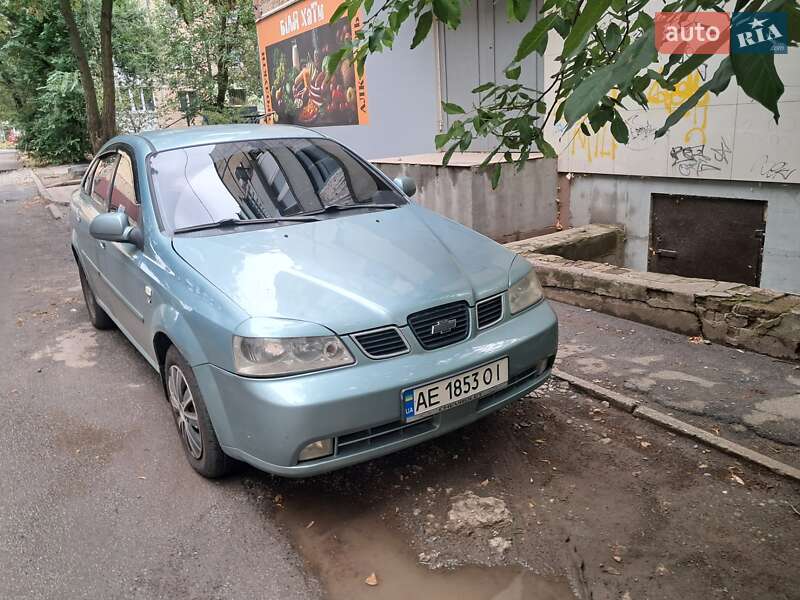 Седан Chevrolet Nubira 2004 в Кривом Роге