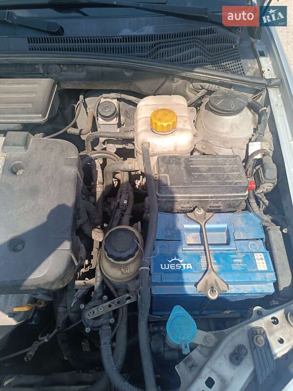 Седан Chevrolet Nubira 2006 в Украинке фото 15 Седан Chevrolet Nubira 2006 в Украинке