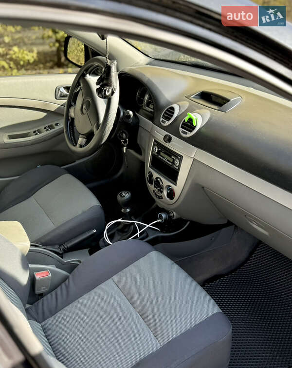 Универсал Chevrolet Nubira 2010 в Волочиске