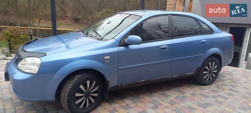 Седан Chevrolet Nubira 2004 в Лубнах