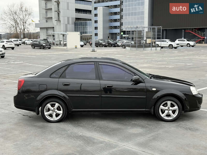 Седан Chevrolet Nubira 2004 в Киеве фото 8 Седан Chevrolet Nubira 2004 в Киеве