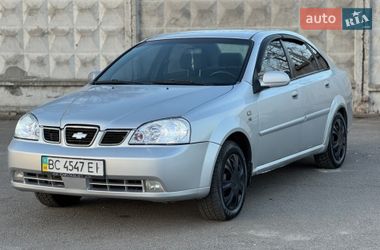 Седан Chevrolet Nubira 2004 в Киеве