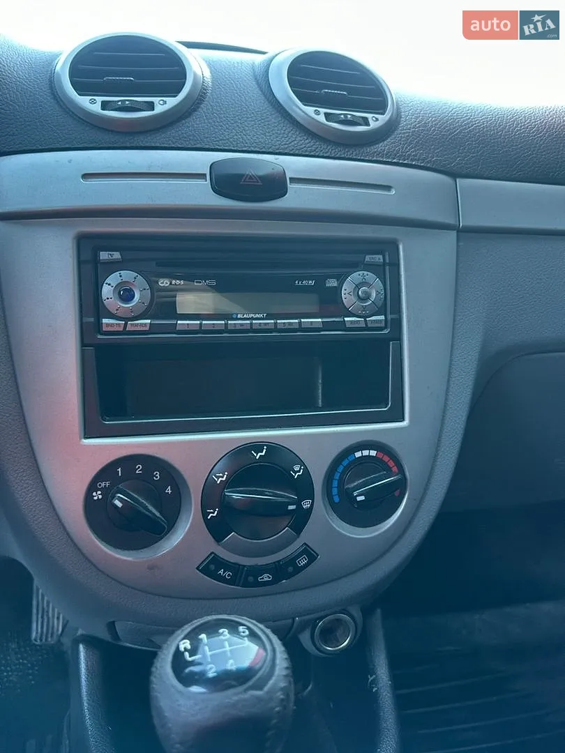 2010 Chevrolet Nubira - мініатюра 15
