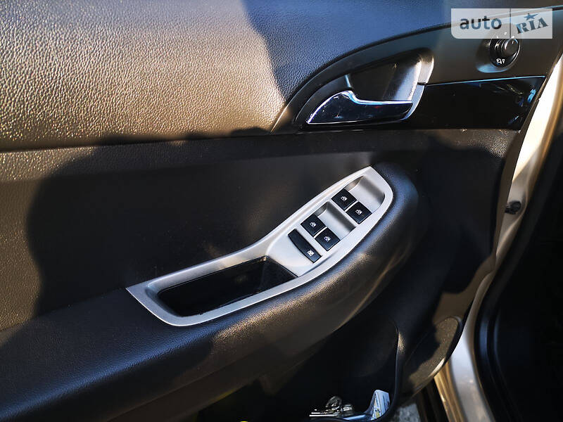 Універсал Chevrolet Orlando 2011 в Києві