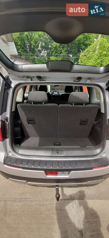 Мінівен Chevrolet Orlando 2012 в Коломиї