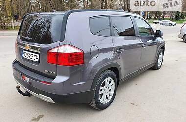 Минивэн Chevrolet Orlando 2011 в 