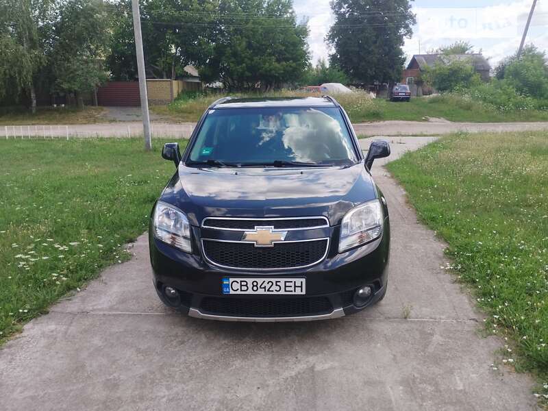 Минивэн Chevrolet Orlando 2011 в 