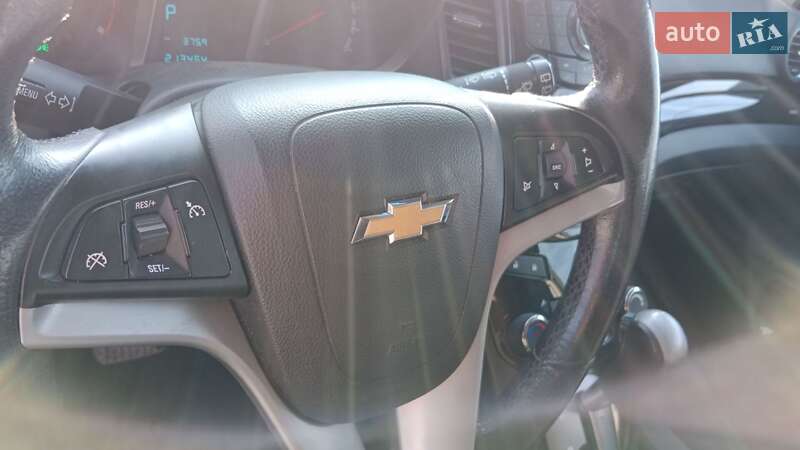 Мінівен Chevrolet Orlando 2012 в Тячеві