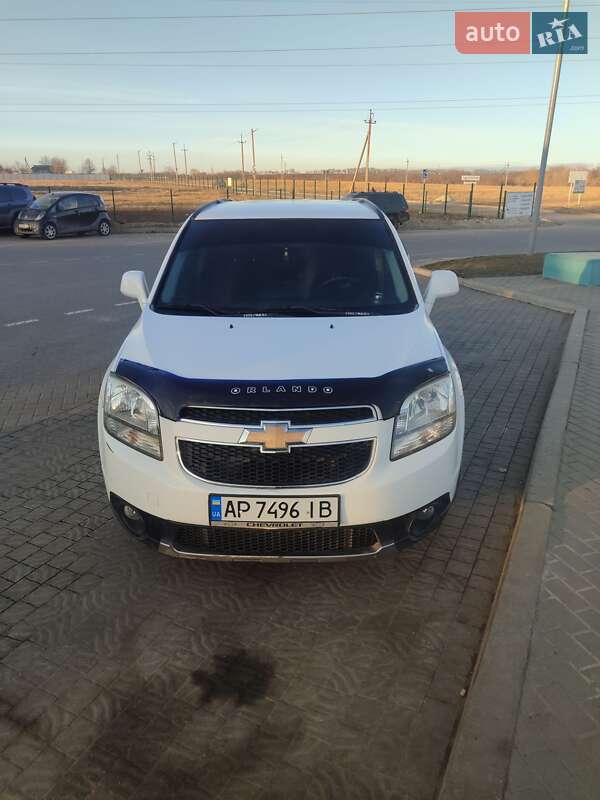 Минивэн Chevrolet Orlando 2011 в 