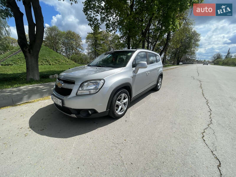 Мінівен Chevrolet Orlando 2010 в 