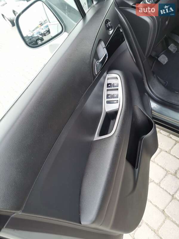 Мінівен Chevrolet Orlando 2011 в Чернівцях