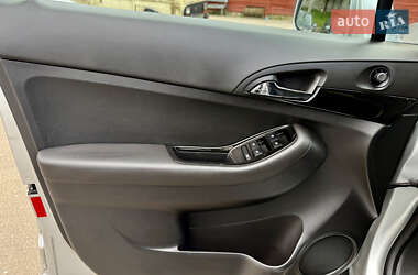Мінівен Chevrolet Orlando 2013 в 