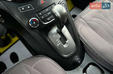 Минивэн Chevrolet Orlando 2011 в 