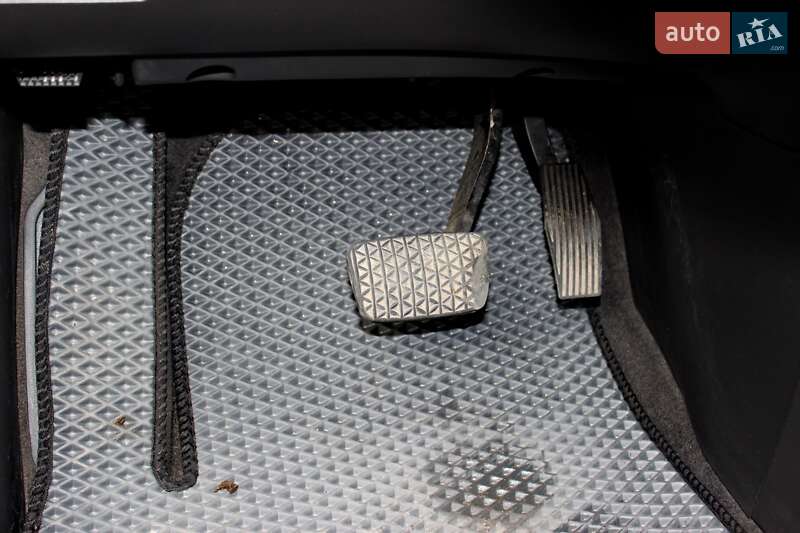 Минивэн Chevrolet Orlando 2012 в Сарнах