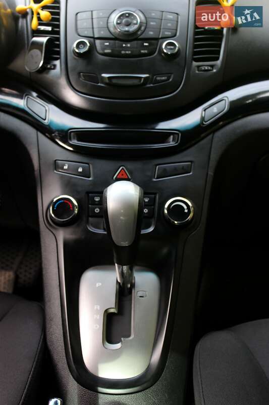 Минивэн Chevrolet Orlando 2012 в Сарнах