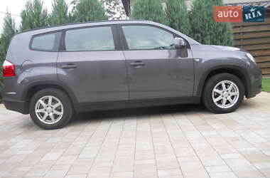Минивэн Chevrolet Orlando 2010 в Буче