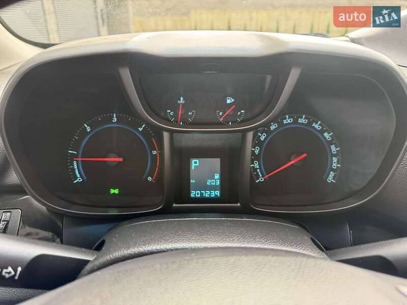 Минивэн Chevrolet Orlando 2012 в Хмельницком фото 30 Минивэн Chevrolet Orlando 2012 в Хмельницком