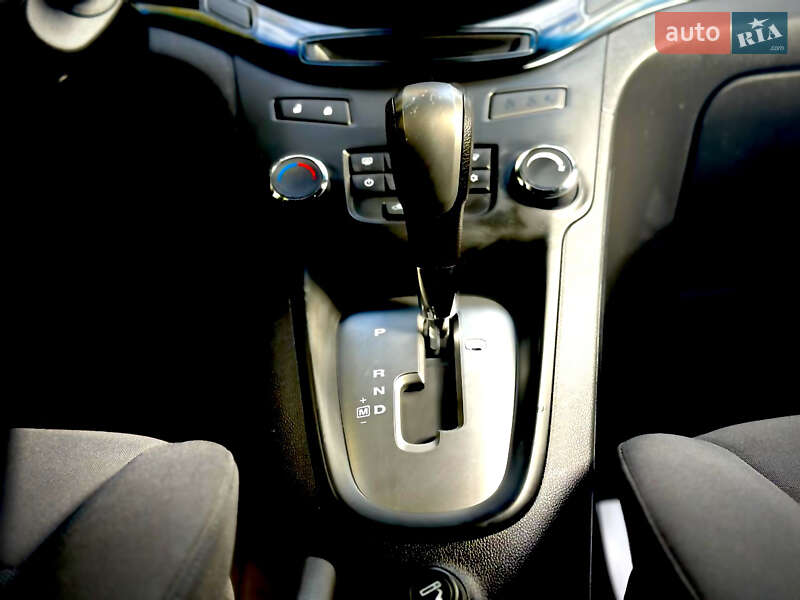 Минивэн Chevrolet Orlando 2011 в Львове