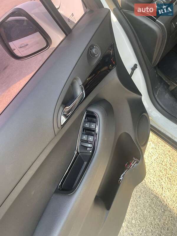 Минивэн Chevrolet Orlando 2014 в Львове