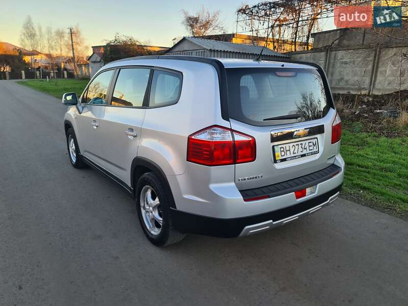 Минивэн Chevrolet Orlando 2012 в Черноморске