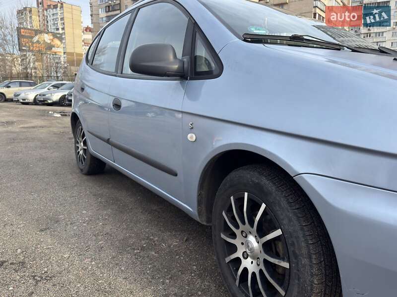 Мінівен Chevrolet Rezzo 2006 в Києві