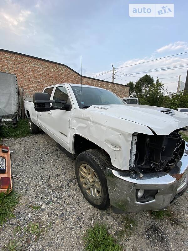 Пикап Chevrolet Silverado 2017 в Львове