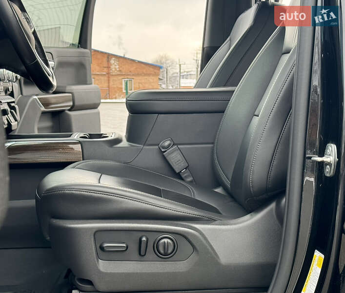 Пикап Chevrolet Silverado 2020 в Житомире фото 38 Пикап Chevrolet Silverado 2020 в Житомире