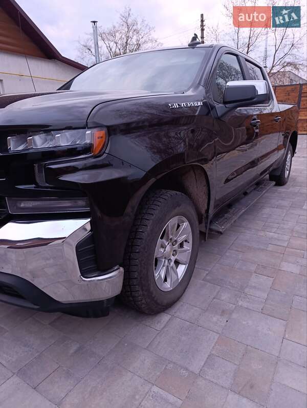 Пикап Chevrolet Silverado 2019 в Конотопе