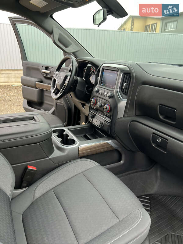 Пикап Chevrolet Silverado 2021 в Черновцах фото 17 Пикап Chevrolet Silverado 2021 в Черновцах