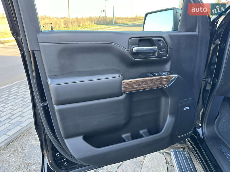 Пикап Chevrolet Silverado 2019 в Луцке